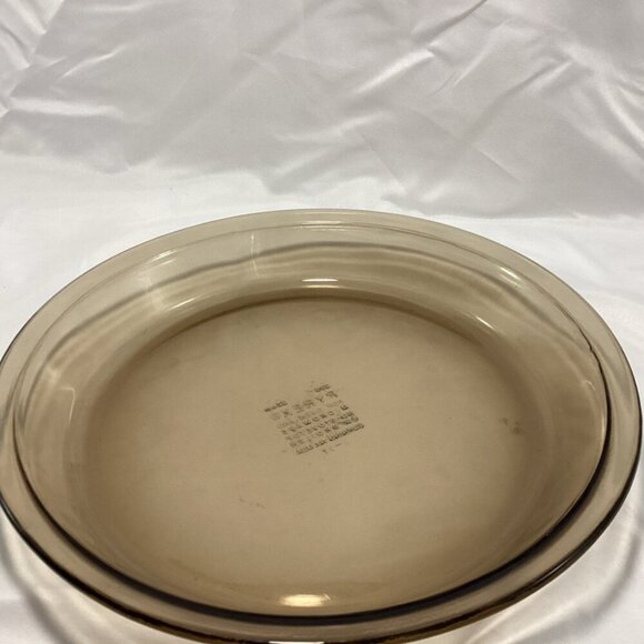 Pyrex 9” d12 round baking dish - Picture 3 of 5